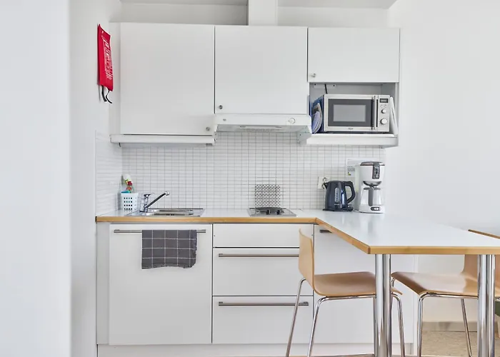 Aparthotel Toeoeloe Towers 4*