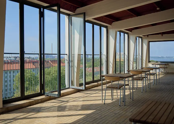 Aparthotel Toeoeloe Towers Helsinky