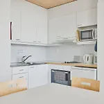 Toeoeloe Towers 4*