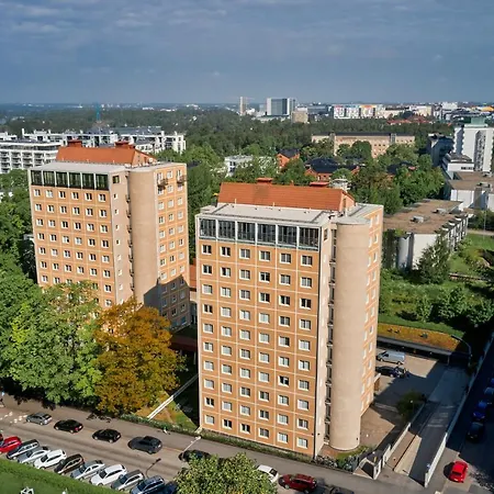 Toeoeloe Towers Aparthotel