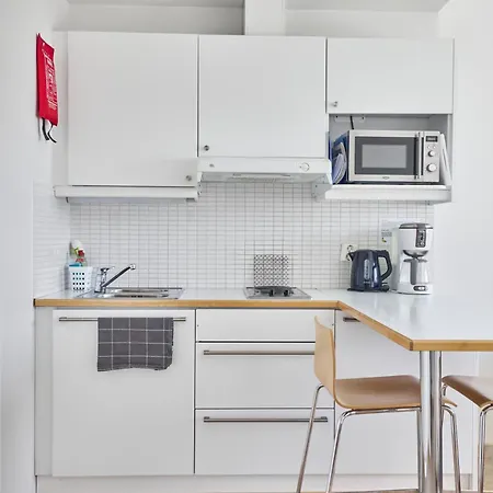 Aparthotel Toeoeloe Towers 4*