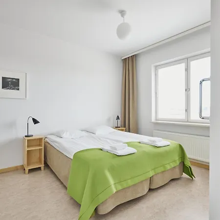 Aparthotel Toeoeloe Towers 4*