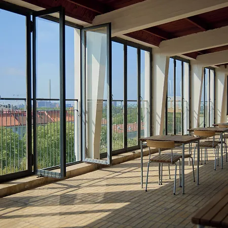 Aparthotel Toeoeloe Towers Helsinki