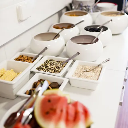 Toeoeloe Towers Aparthotel 4*