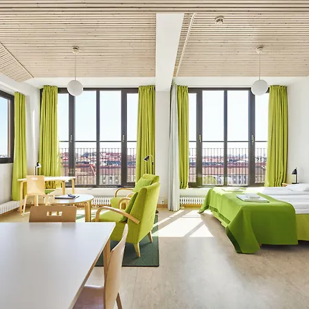 Toeoeloe Towers 4*