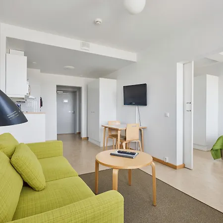 Toeoeloe Towers Aparthotel 4*