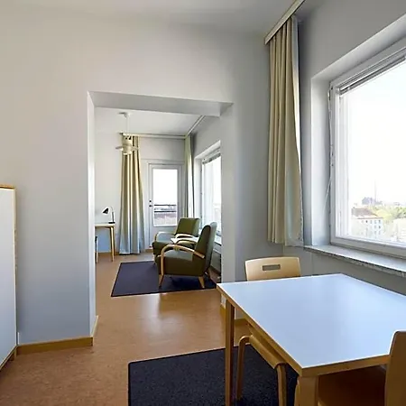 Toeoeloe Towers 4*