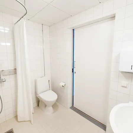 Toeoeloe Towers 4* هلسنكي