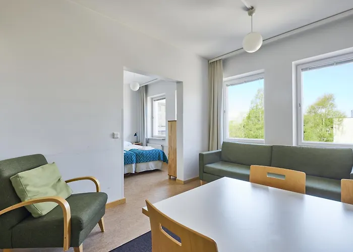 Toeoeloe Towers Aparthotel 4*