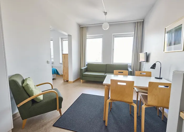 Aparthotel Toeoeloe Towers 4*