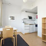 شقة فندقية Toeoeloe Towers