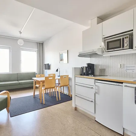Toeoeloe Towers 4*